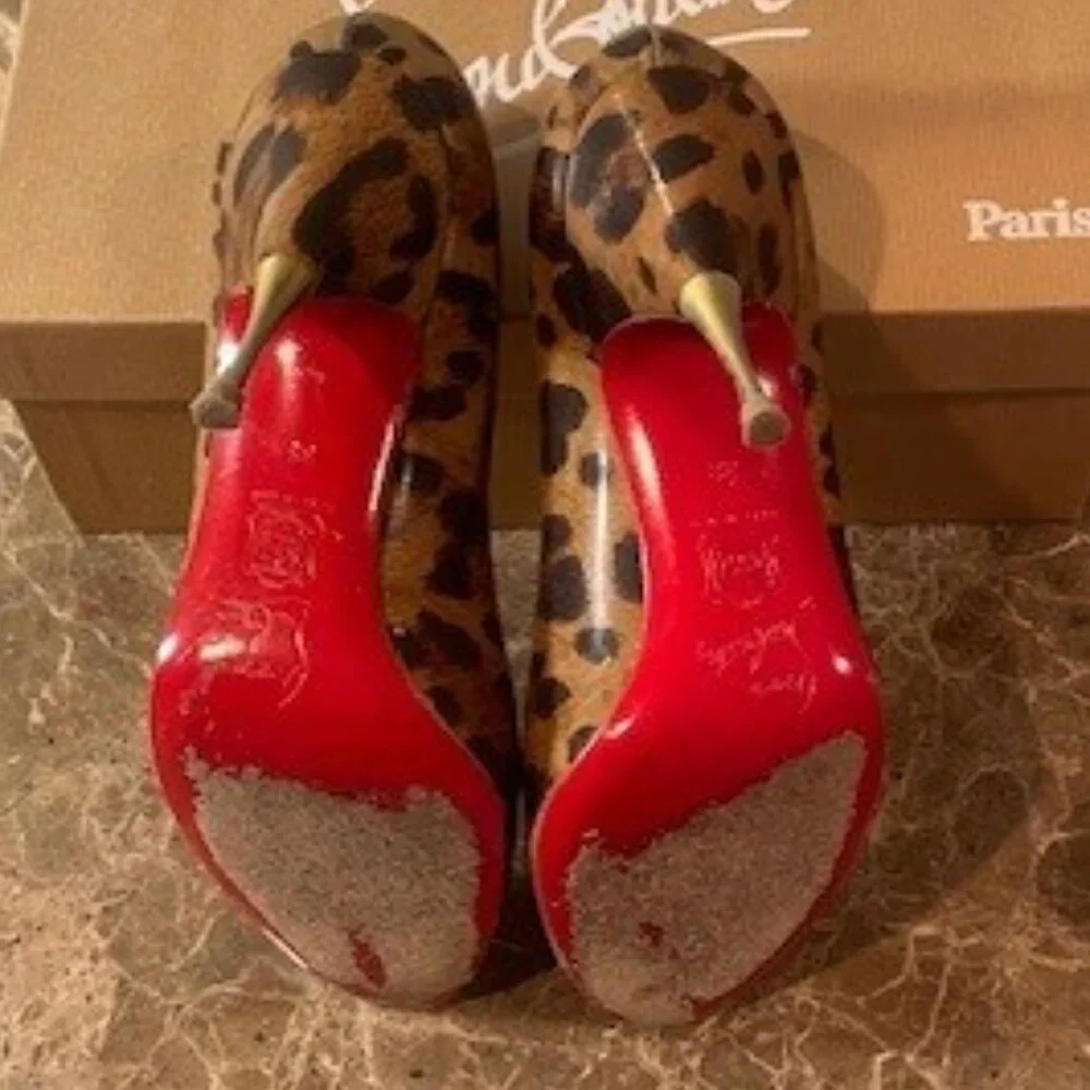 Christian Louboutin VINTAGE Yotruche Leopard Patent Leather Heels – Sz 8